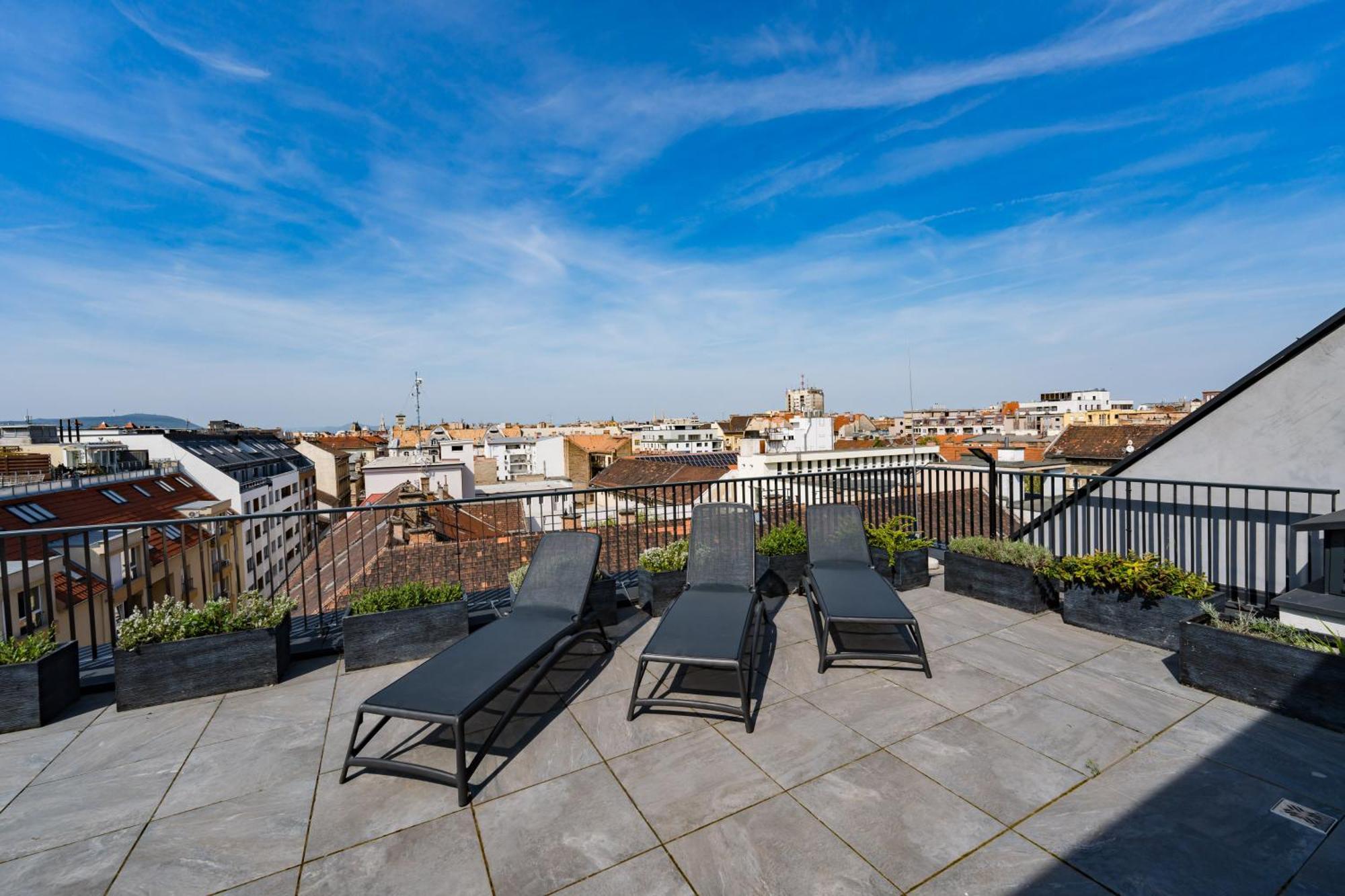 Brand New Modern Apartment-2 Rooms-Balcony-Garage Budapest Exterior photo