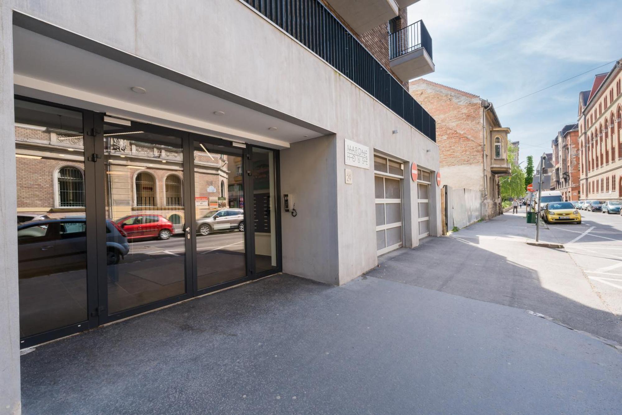 Brand New Modern Apartment-2 Rooms-Balcony-Garage Budapest Exterior photo